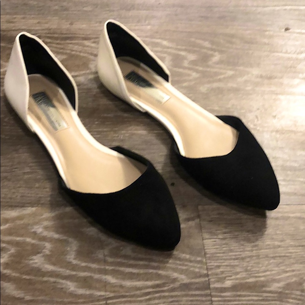 Flats - Picture 1 of 1